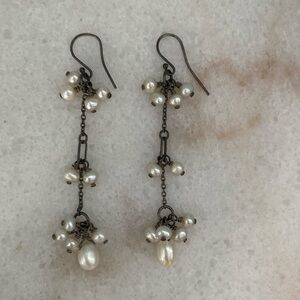 Pearl drop earrings